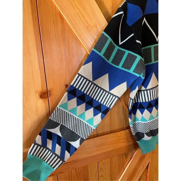 Amy.w.h. Geometric Sweater long sleeves (2716)Read - Picture 2 of 6